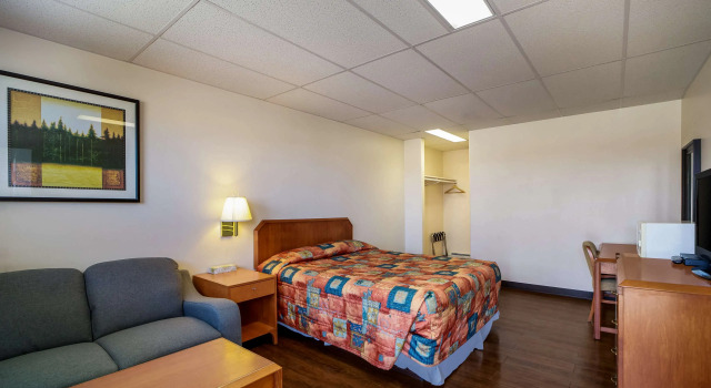 Номер Standard Canadas Best Value Inn Fort St John