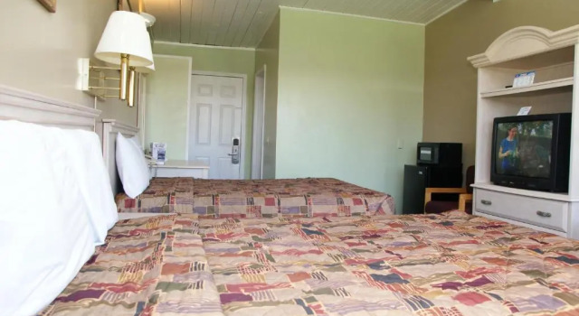 Standard- firedobbelt værelse American Inn Express