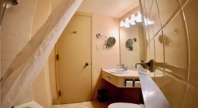 Standardowy czteroosobowy pokój Hotel Mead Resorts & Conventions Center