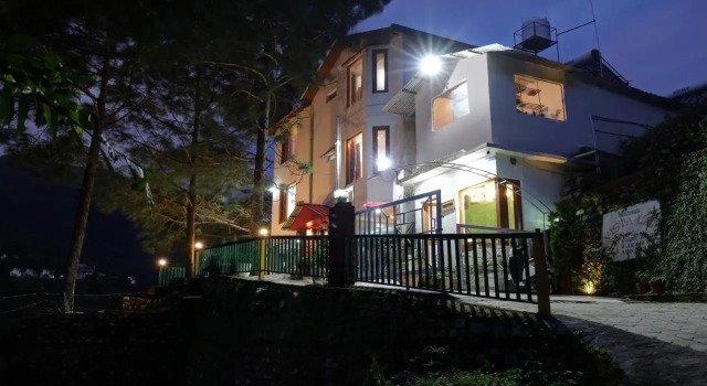 Treebo Vista Lago With Lake View