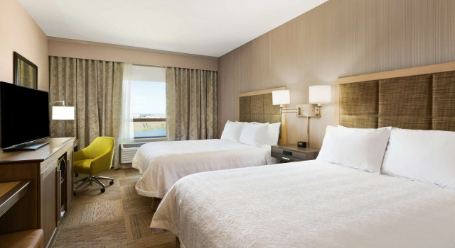 Hampton Inn by Hilton Edmonton/Sherwood Park, Book Hotel Sherwood Park Central Alberta