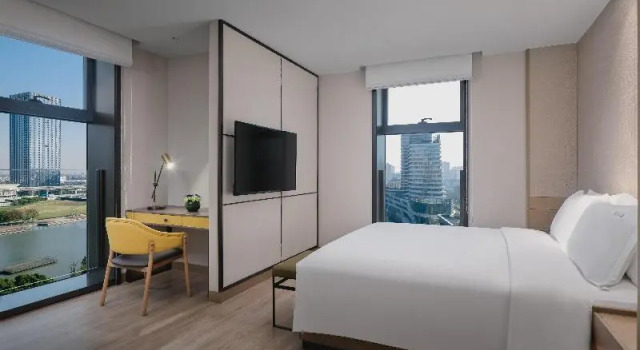 Люкс Holiday Inn & Suites Kunshan Huaqiao by IHG - F1 Racing Preferred Hotel