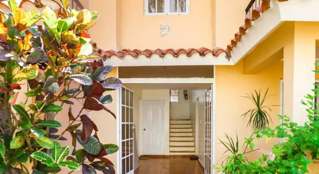 Apartmentos Florisel - Long Term Rentals Available, Prenota Appartamento Hotel a Punta Cana con colazione, Colazione