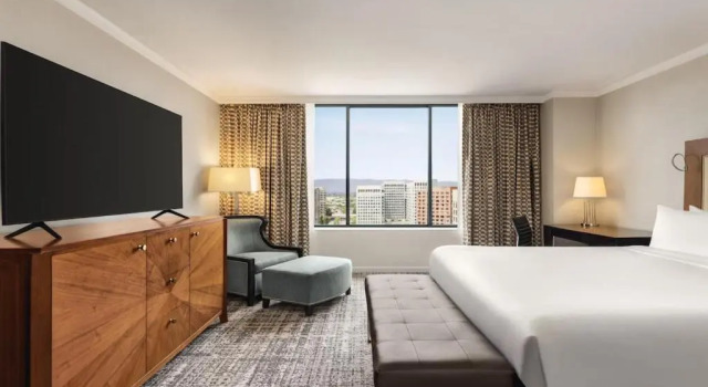 Номер Signia by Hilton San Jose