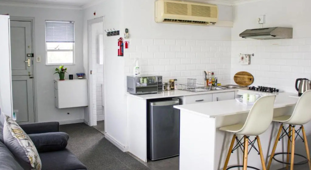 Апартаменты с балконом Brookwood Cottage