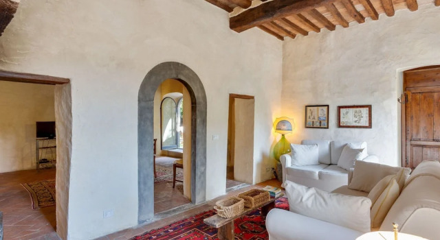 Deluxe Apartment in Montefiridolfi with Swimming Pool