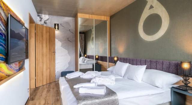 Onyx Luxury, Reservar Hotel Hotéis em Vas com piscina, Piscina