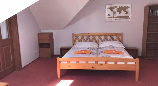 U Jeřába - komplex B, Prenota Hotel Hotel a Moravia meridionale con parcheggio, Parcheggio