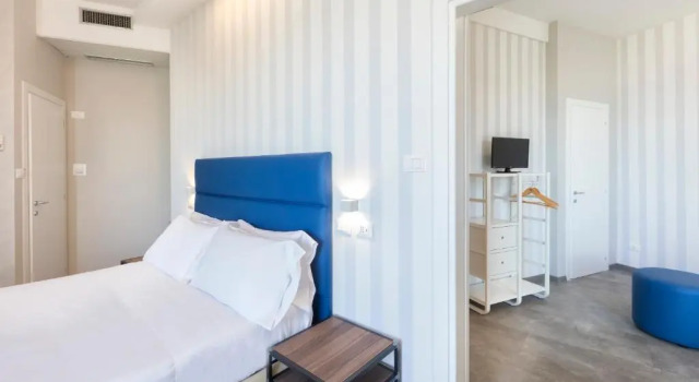 Полулюкс Little Hotel