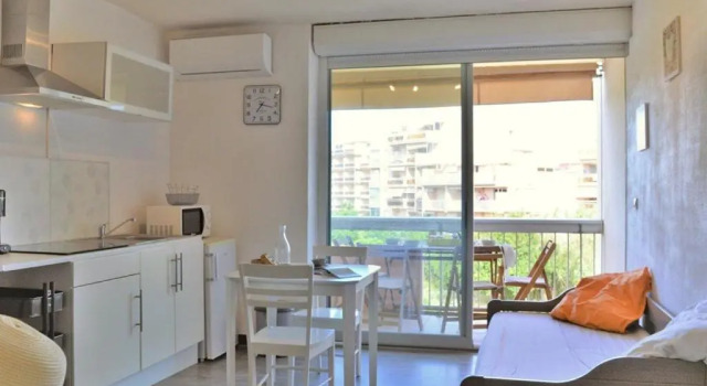 Appartement Le Lavandou, 1 pièce, 4 personnes - FR-1-251-367