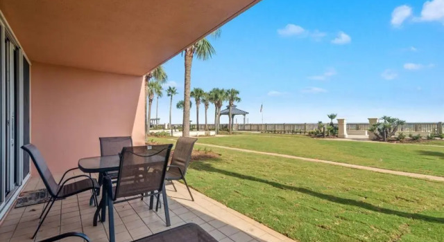 Doral 103 - Charming Beachfront / Ground Floor Condo!