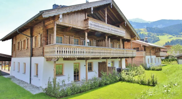 Шале с балконом Apartment in Hollersbach With Sauna Near ski Area