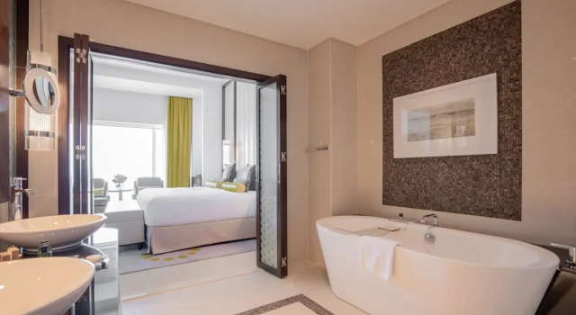 Двухместный номер Superior Rixos Marina Abu Dhabi