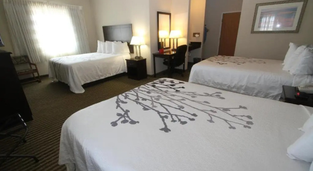 Семейный номер Standard Bowman Inn and Suites