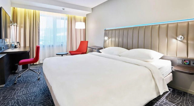 Park Inn by Radisson Kyiv Troyitska, Book Hotel Pecherskyj Kyiv
