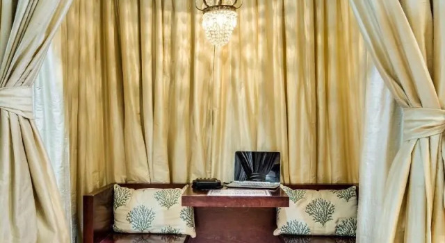 The Golden Arm, Varaa Hotelli SPA-hotellit kohteessa Illinois, SPA