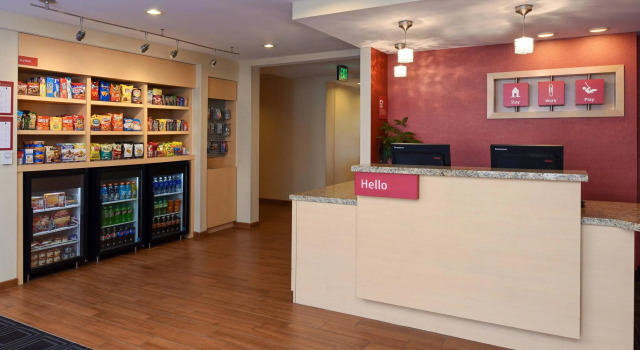 TownePlace Suites Detroit Auburn Hills, Забронировать Отель Отели Оберн-Хиллс с завтраком, Завтраки