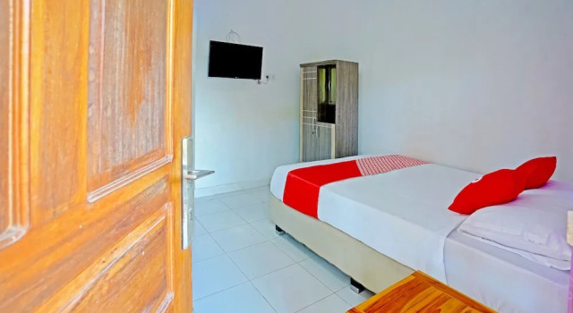 OYO 90860 Tunjung Sari 8