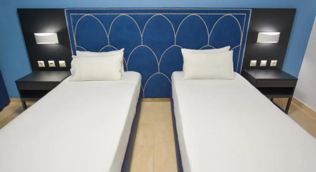 Четырёхместный номер Classic Perinthos Hotel