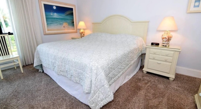 Sundial J208- Large Two Bedroom Condo on Sanibel! Condo