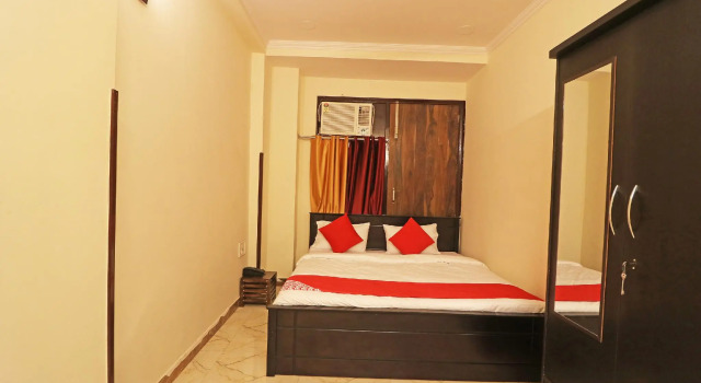 OYO 44941 Athiti Residency