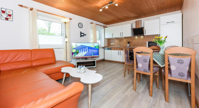 Haus Hafeneck, Prenota Hotel Esens Frisia Orientale