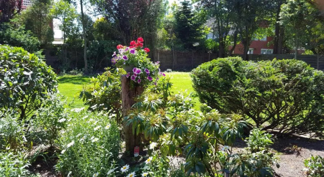 Wohnung 1 Haus- Annegrete mit überdachter Terrasse zum Garten, Prenota Appartamento Esens Frisia Orientale