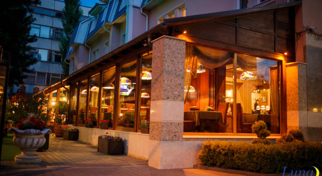 Luna Hotel
