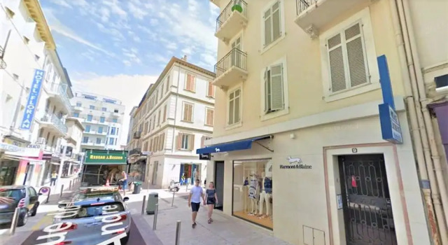 Central 1 Bedroom with 2 Bathrooms, Забронировать Отель Отели Канн с парковкой, рядом с Le Croisette Casino Barriere de Cannes, Парковка