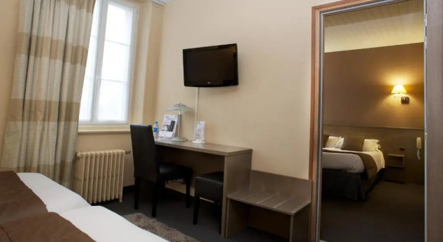 Семейный номер Standard Brit Hotel Le Surcouf