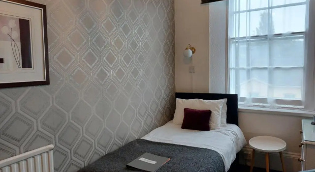 Standard quarto The Patricia