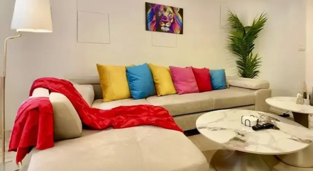 Апартаменты OneLuxStay near Antwerp Central