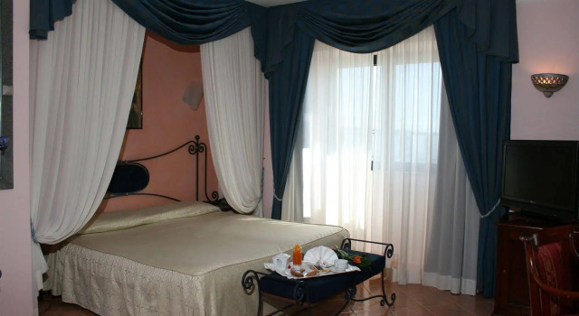 Emmaus Hotel, Book Hotel Hotels in Sicily with Parking, Parking