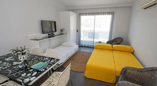 Mert Hotel