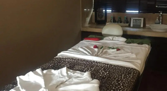 Madhubhan Resort & Spa, Boek Resort Anand Gujarat