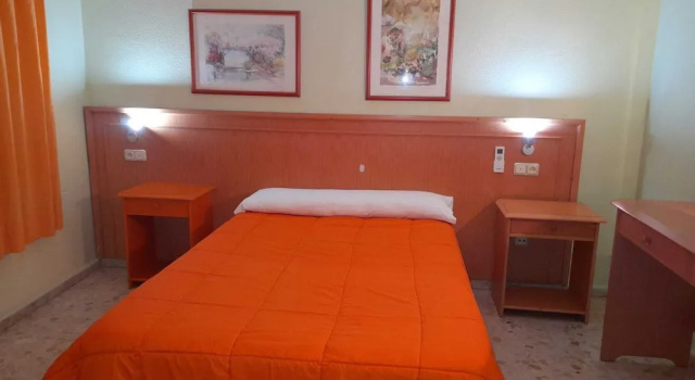 Номер Comfort Hostal Carlos III