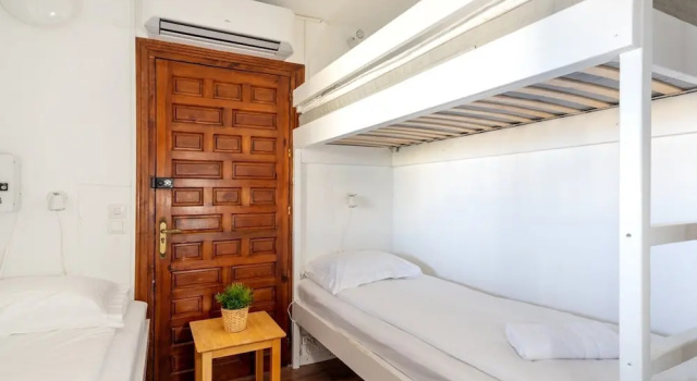 Wonderful Villa with Private Pool in Fuengirola Ref 110, Забронировать Вилла Виллы Фуэнхирола, рядом с Пляж Лос-Боличес, Вилла