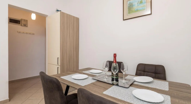 Awesome Home in Baric Draga With Wifi and 1 Bedrooms, Rezerwuj Hotel Baric Draga 