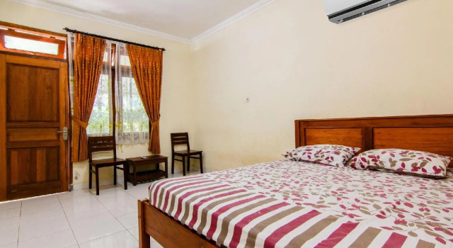 [Deact] Enjoyjogja Homestay, Rezervasyon Otel Sewon otoparklı oteller, Otopark