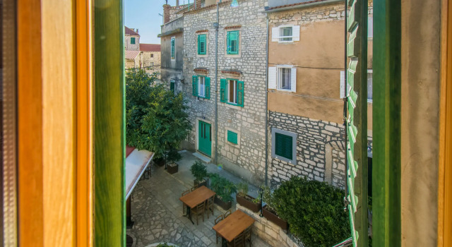 Aleksa, Забронировать Дом для отпуска Коттеджи Шибеник, рядом с Sibenik Town Museum, Коттедж