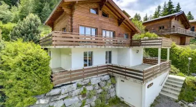 Chalet Chalet Les Bubus, Prenota Chalet Hotel a Canton Vallese con parcheggio, Parcheggio