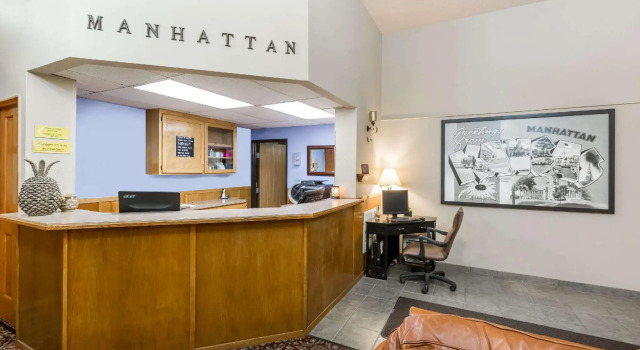 Номер Standard Super 8 by Wyndham Manhattan KS