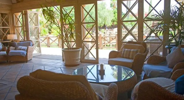 Апартаменты Desert Springs Apartment 355