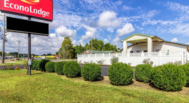 Rodeway Inn, Réserver Hôtel Hôtels à Parsons avec piscine, Piscine