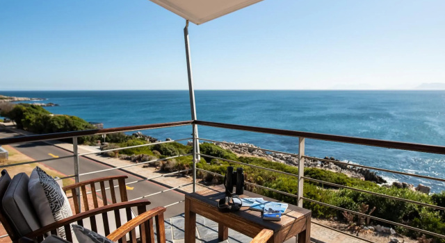 Whalesong Lodge