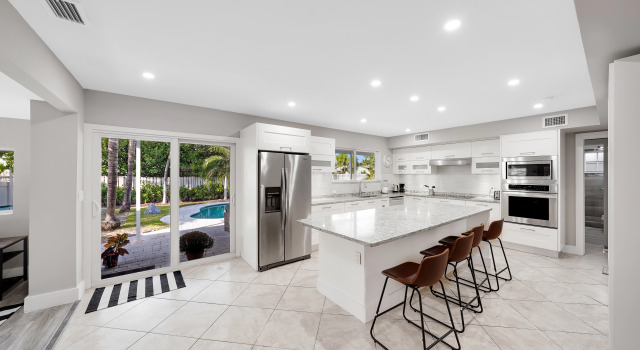 Oakland Palms in Oakland Park, Забронировать Отель Отели Окленд-Парк с бассейном, Бассейн