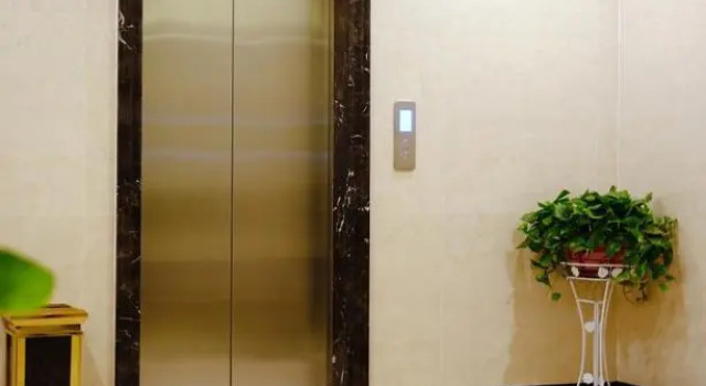 GreenTree Inn XianYang Qindu District West Baoquan Road Hotel, Rezerwuj Hotel Qindu Xianyang