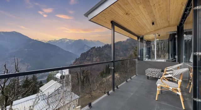 Номер Deluxe с балконом и с видом на горы Echor Himalayan Sky Cabins Sethan, Manali
