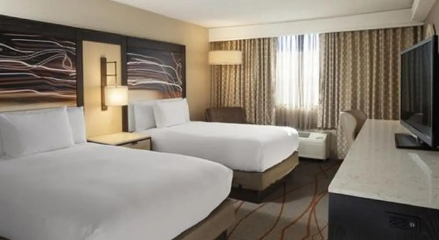 Четырёхместный номер Deluxe с видом на внутренний двор DoubleTree By Hilton Hotel Denver - Stapleton North
