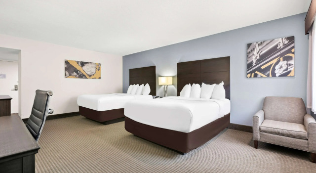 Четырёхместный номер Standard Best Western Downtown Casper Hotel